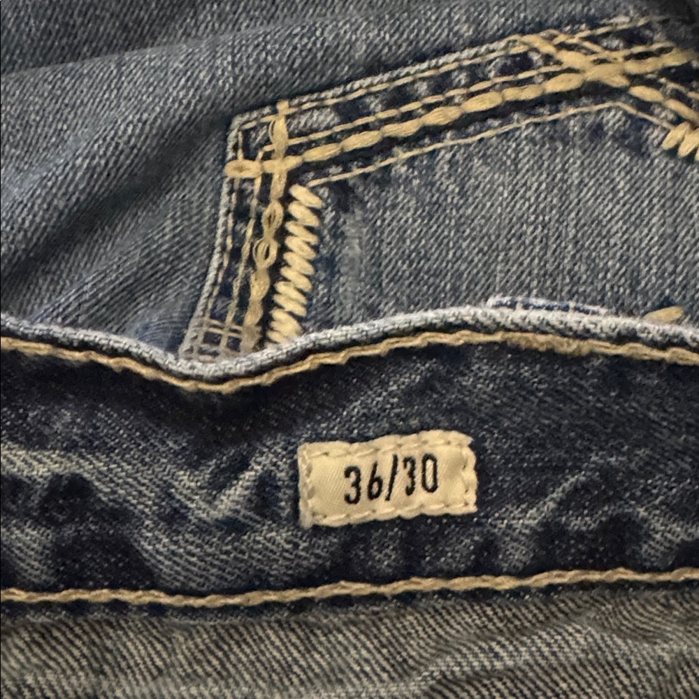 Ariat Men's Light Blue Straight Fit Jeans - Picture 4 of 5